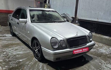 Mercedes-Benz E-Класс, 1999 год, 375 000 рублей, 3 фотография