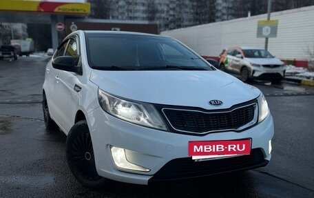 KIA Rio III рестайлинг, 2013 год, 720 000 рублей, 2 фотография