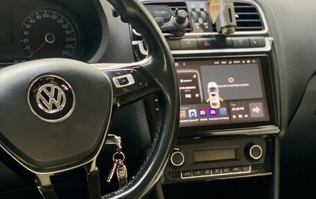 Volkswagen Polo VI (EU Market), 2017 год, 1 100 000 рублей, 5 фотография