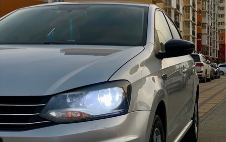 Volkswagen Polo VI (EU Market), 2017 год, 1 100 000 рублей, 2 фотография