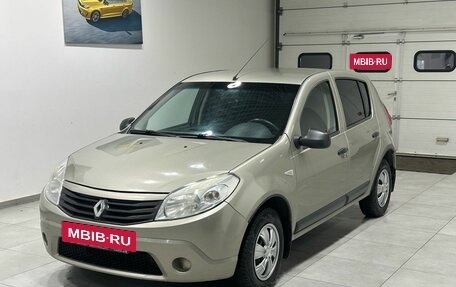 Renault Sandero I, 2011 год, 679 900 рублей, 2 фотография