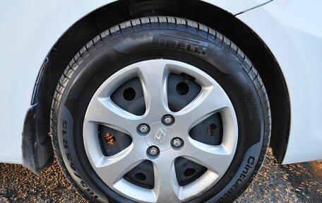 Hyundai Solaris II рестайлинг, 2011 год, 899 000 рублей, 11 фотография