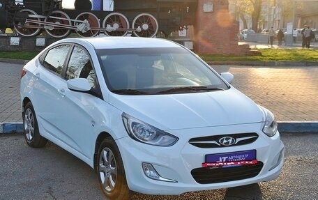 Hyundai Solaris II рестайлинг, 2011 год, 899 000 рублей, 3 фотография