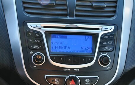 Hyundai Solaris II рестайлинг, 2011 год, 899 000 рублей, 18 фотография