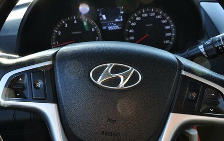 Hyundai Solaris II рестайлинг, 2011 год, 899 000 рублей, 16 фотография