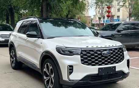 Ford Explorer VI, 2024 год, 5 054 000 рублей, 2 фотография