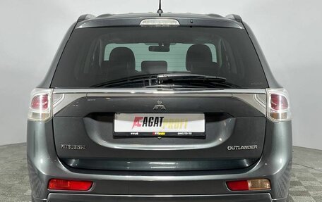 Mitsubishi Outlander III рестайлинг 3, 2013 год, 1 340 000 рублей, 6 фотография