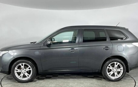 Mitsubishi Outlander III рестайлинг 3, 2013 год, 1 340 000 рублей, 8 фотография