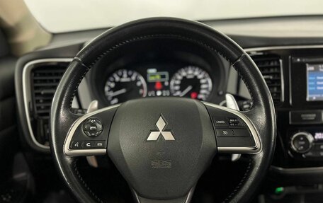 Mitsubishi Outlander III рестайлинг 3, 2013 год, 1 340 000 рублей, 13 фотография