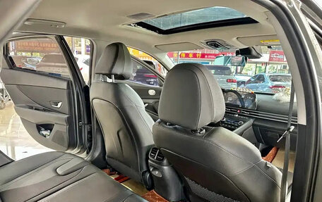 Hyundai Elantra, 2023 год, 1 520 190 рублей, 30 фотография