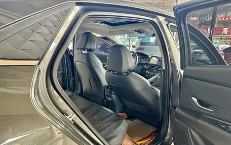 Hyundai Elantra, 2023 год, 1 520 190 рублей, 31 фотография