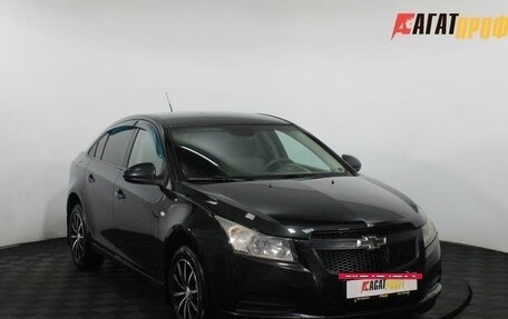 Chevrolet Cruze II, 2010 год, 625 000 рублей, 3 фотография