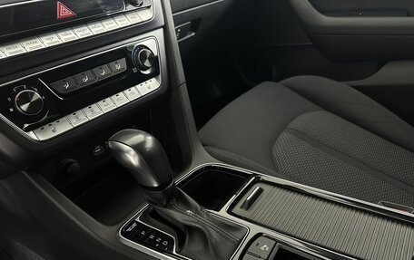 Hyundai Sonata VII, 2019 год, 1 630 000 рублей, 13 фотография