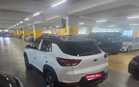 Chevrolet TrailBlazer, 2022 год, 1 230 000 рублей, 2 фотография