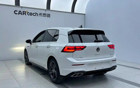 Volkswagen Golf VIII, 2022 год, 1 400 000 рублей, 6 фотография