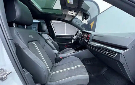 Volkswagen Golf VIII, 2022 год, 1 400 000 рублей, 19 фотография