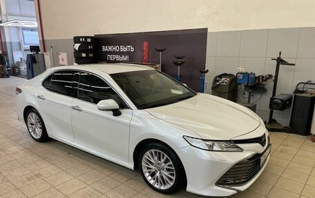Toyota Camry, 2020 год, 3 299 000 рублей, 4 фотография