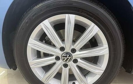 Volkswagen Touran III, 2021 год, 2 018 000 рублей, 20 фотография