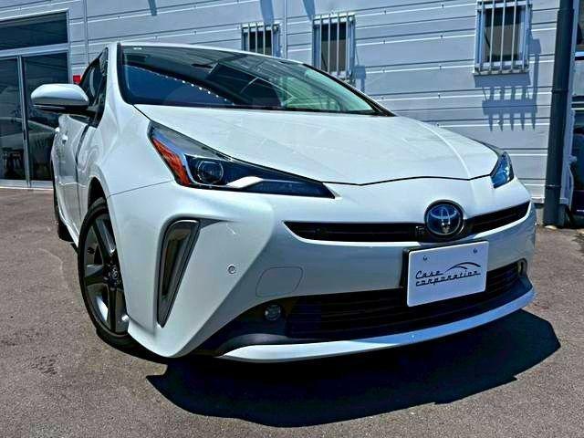 Toyota Prius IV XW50, 2022 год, 1 750 000 рублей, 7 фотография