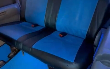 Chrysler Voyager III, 1997 год, 10 000 рублей, 2 фотография