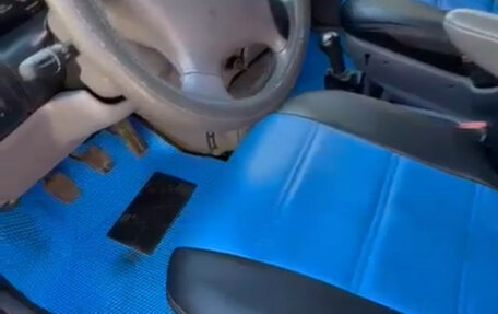 Chrysler Voyager III, 1997 год, 10 000 рублей, 6 фотография