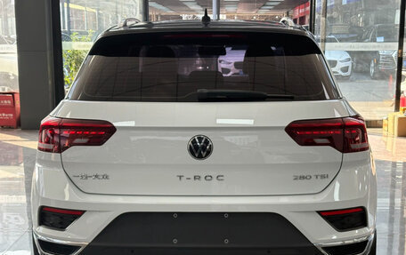 Volkswagen T-Roc I, 2022 год, 1 569 000 рублей, 4 фотография