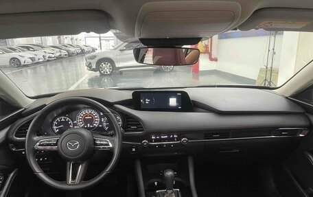 Mazda 3, 2022 год, 1 612 000 рублей, 18 фотография