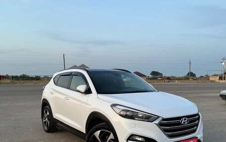 Hyundai Tucson III, 2016 год, 1 800 000 рублей, 1 фотография