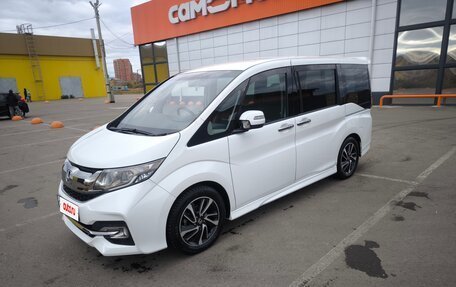 Honda Stepwgn IV, 2015 год, 1 879 000 рублей, 2 фотография