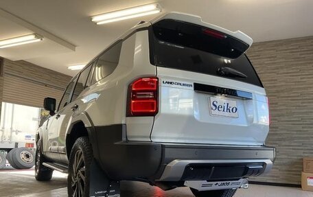 Toyota Land Cruiser Prado, 2024 год, 7 400 000 рублей, 10 фотография