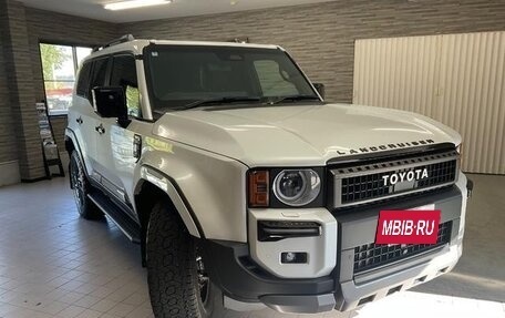 Toyota Land Cruiser Prado, 2024 год, 7 400 000 рублей, 6 фотография