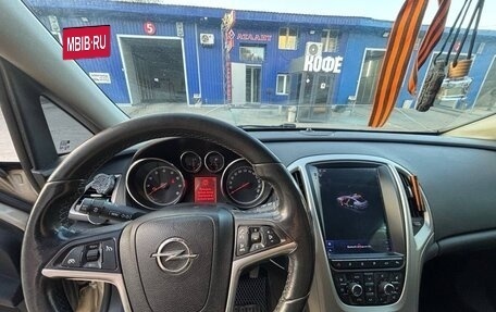 Opel Astra J, 2011 год, 700 000 рублей, 9 фотография