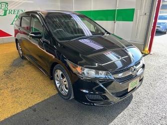 Honda Stream II рестайлинг, 2014 год, 1 000 000 рублей, 1 фотография