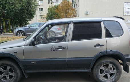Chevrolet Niva I рестайлинг, 2006 год, 260 000 рублей, 3 фотография