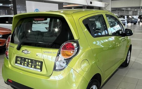 Chevrolet Spark III, 2011 год, 535 000 рублей, 5 фотография