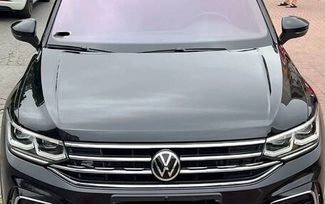 Volkswagen Tiguan II, 2021 год, 2 755 000 рублей, 1 фотография