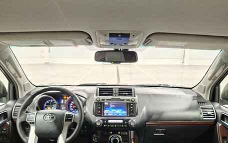 Toyota Land Cruiser Prado 150 рестайлинг 2, 2016 год, 3 050 000 рублей, 14 фотография