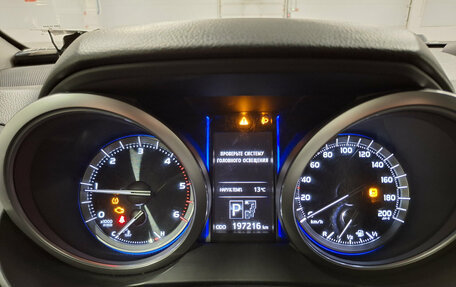 Toyota Land Cruiser Prado 150 рестайлинг 2, 2016 год, 3 050 000 рублей, 13 фотография