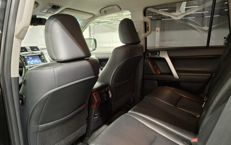 Toyota Land Cruiser Prado 150 рестайлинг 2, 2016 год, 3 050 000 рублей, 12 фотография