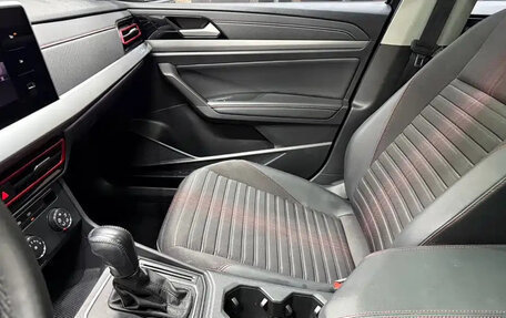 Volkswagen Lavida, 2022 год, 1 411 855 рублей, 10 фотография