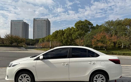 Toyota Vios III, 2022 год, 1 080 000 рублей, 5 фотография