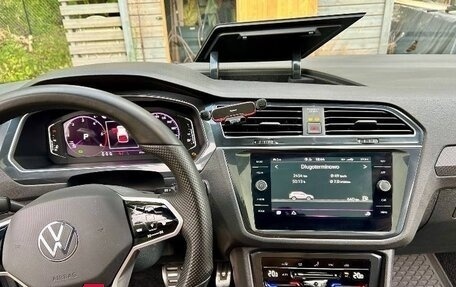 Volkswagen Tiguan II, 2021 год, 2 755 000 рублей, 8 фотография