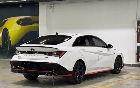 Hyundai Elantra, 2023 год, 1 200 000 рублей, 5 фотография