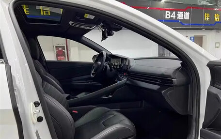 Hyundai Elantra, 2023 год, 1 200 000 рублей, 11 фотография