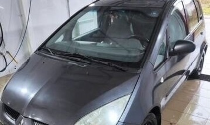 Mitsubishi Colt VI рестайлинг, 2006 год, 550 000 рублей, 1 фотография