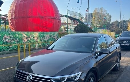 Volkswagen Passat B8 рестайлинг, 2017 год, 1 650 000 рублей, 1 фотография