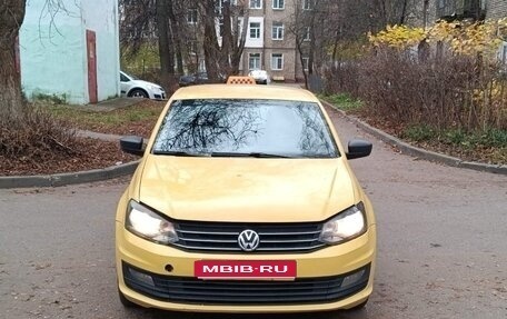 Volkswagen Polo VI (EU Market), 2018 год, 385 000 рублей, 1 фотография