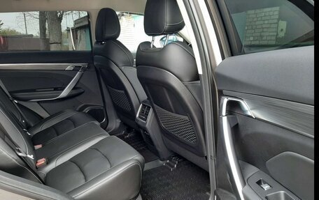 Geely Atlas, 2023 год, 2 550 000 рублей, 4 фотография