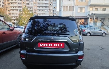 Mitsubishi Outlander III рестайлинг 3, 2011 год, 1 330 000 рублей, 4 фотография