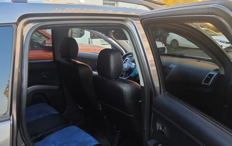 Mitsubishi Outlander III рестайлинг 3, 2011 год, 1 330 000 рублей, 10 фотография